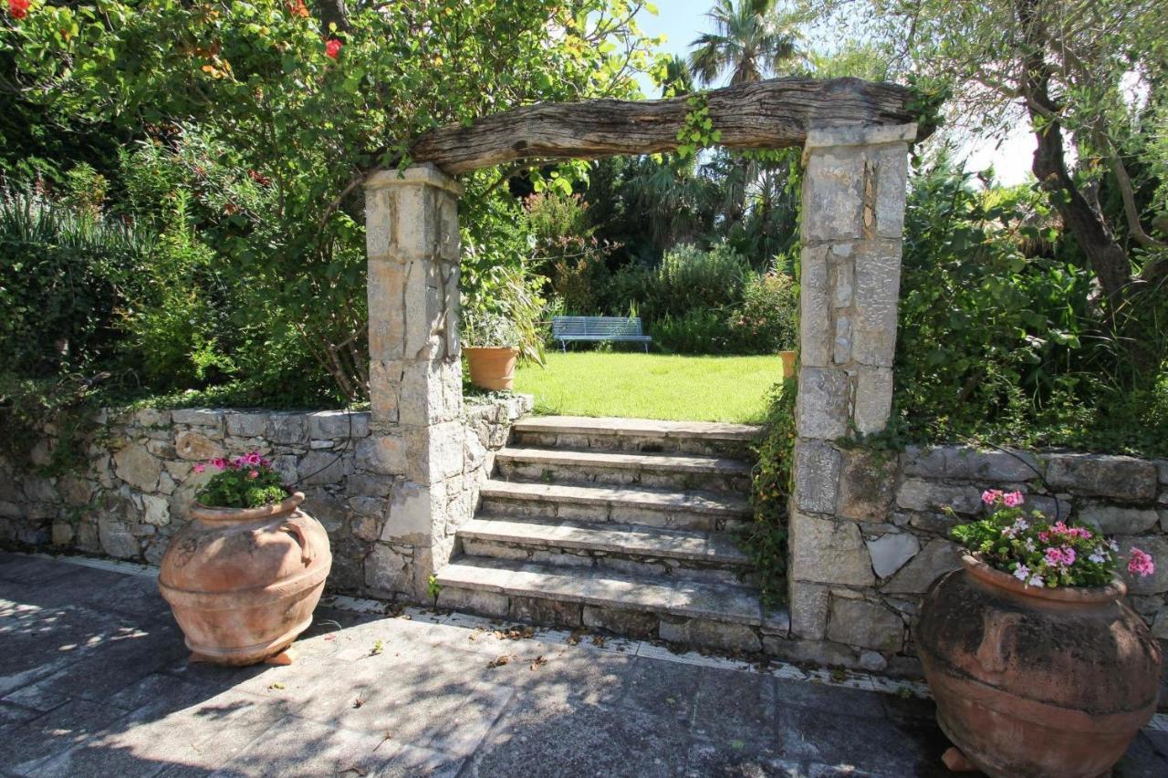La Maison De Platane B&B Fayence Eksteriør billede